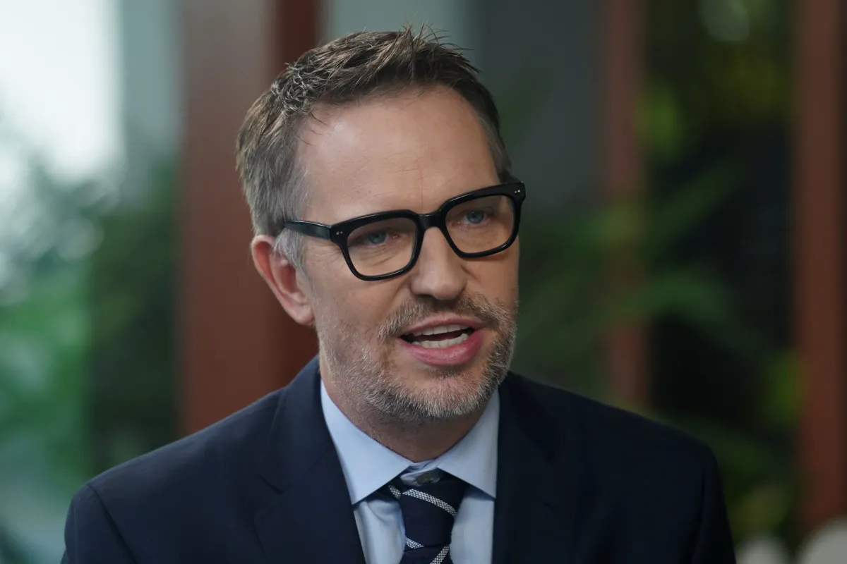 Forget Fancy Degrees — LinkedIn’s CEO Says These 4 Skills Matter More in the Age of AI Forget Fancy Degrees — LinkedIn’s CEO Says These 4 Skills Matter More in the Age of AI