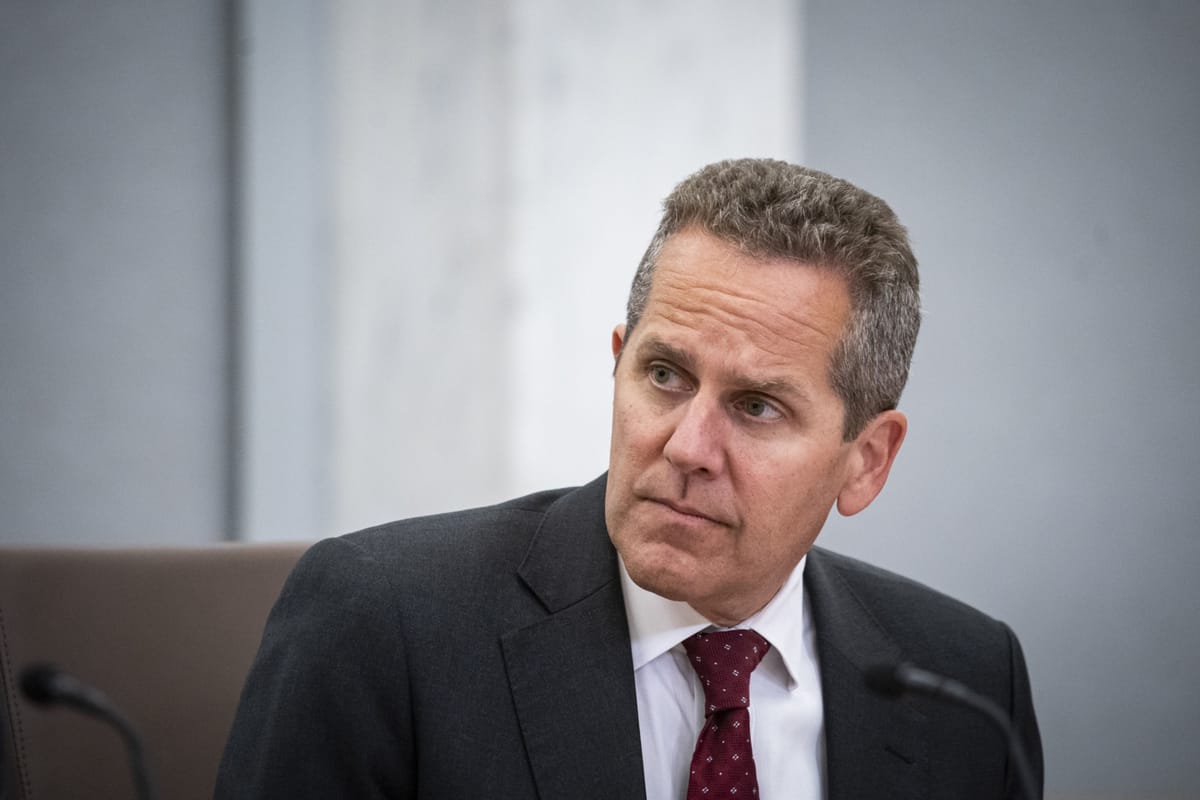 Fed’s Michael Barr Warns AI Could Trigger Financial Risks — Calls for ‘Strong Guardrails’ as Banks Rush to Adopt Tech