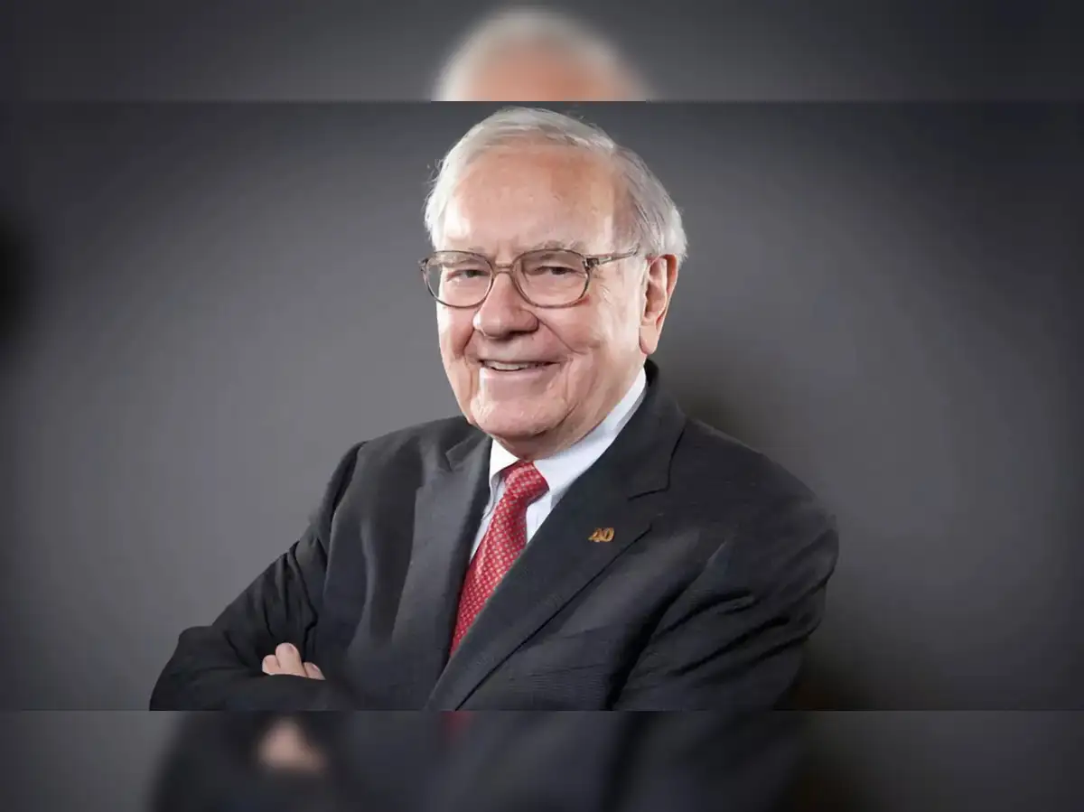 Warren Buffett Makes a Surprise $4.3 Billion Bet on Alphabet Just Weeks Before Stepping Down