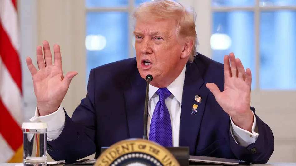 Trump Threatens to Sue JPMorgan Over “Debanking” Claims