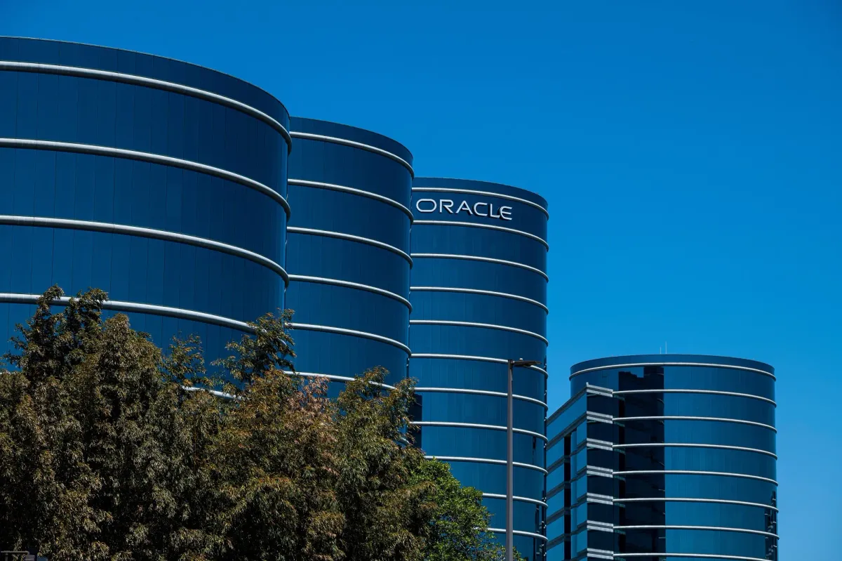 Oracle’s $50 Billion AI Bet Sparks Stock Jump — But Investors Still Aren’t Fully Convinced