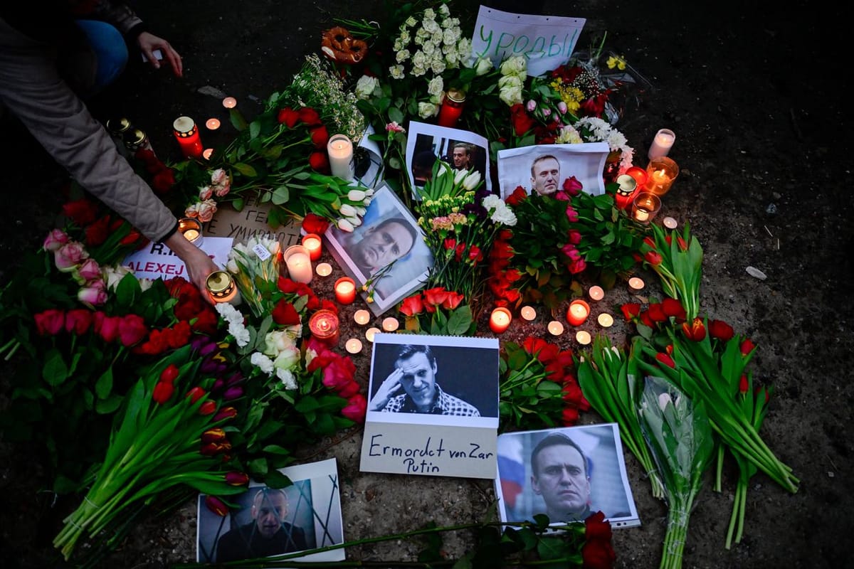 Allegations Arise Claiming Navalny’s Death Was to Thwart Exchange with a Russian Convict – Sky Bulletin