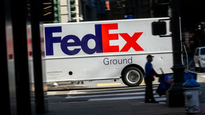 FedEx Reports Mixed Q4 2025 Earnings Amid Cost Cuts and E-commerce Shifts