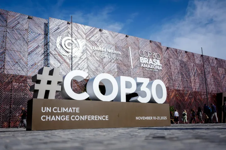 US Government Steps Back, But American Corporations Take Over COP30 — Why Big Business Is Now Leading the Climate Fight