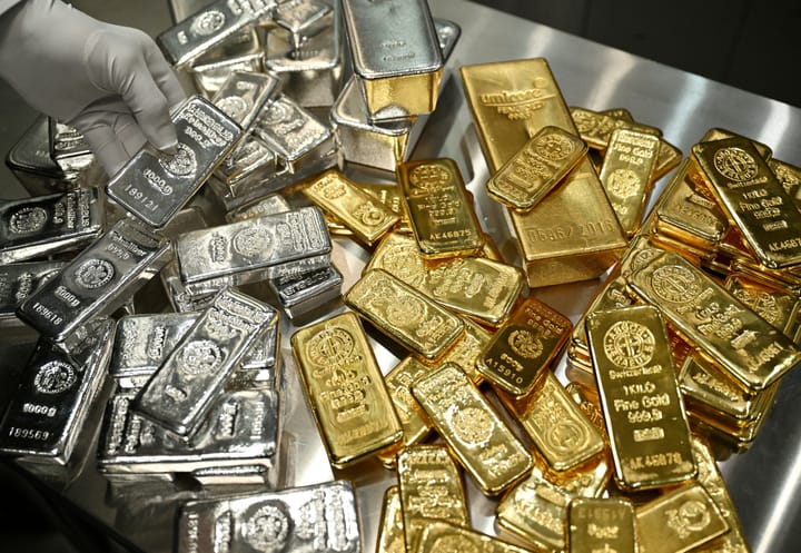 Gold and Silver Hit Record Highs as Trump’s Greenland Tariffs Shake Global Markets